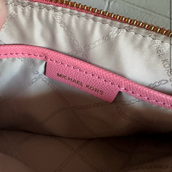 Michael Kors crossbody - Picture 6 of 6